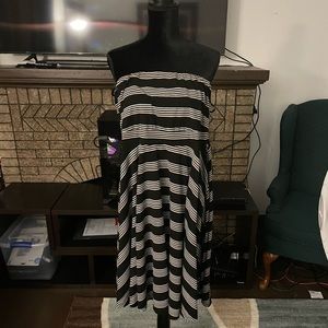 Strappless dress